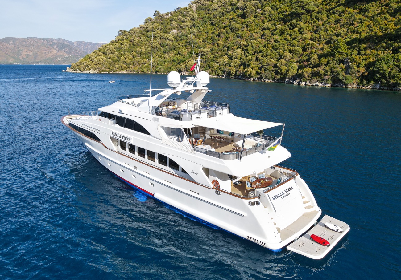102 Super yacht STELLA FIERA.jpg