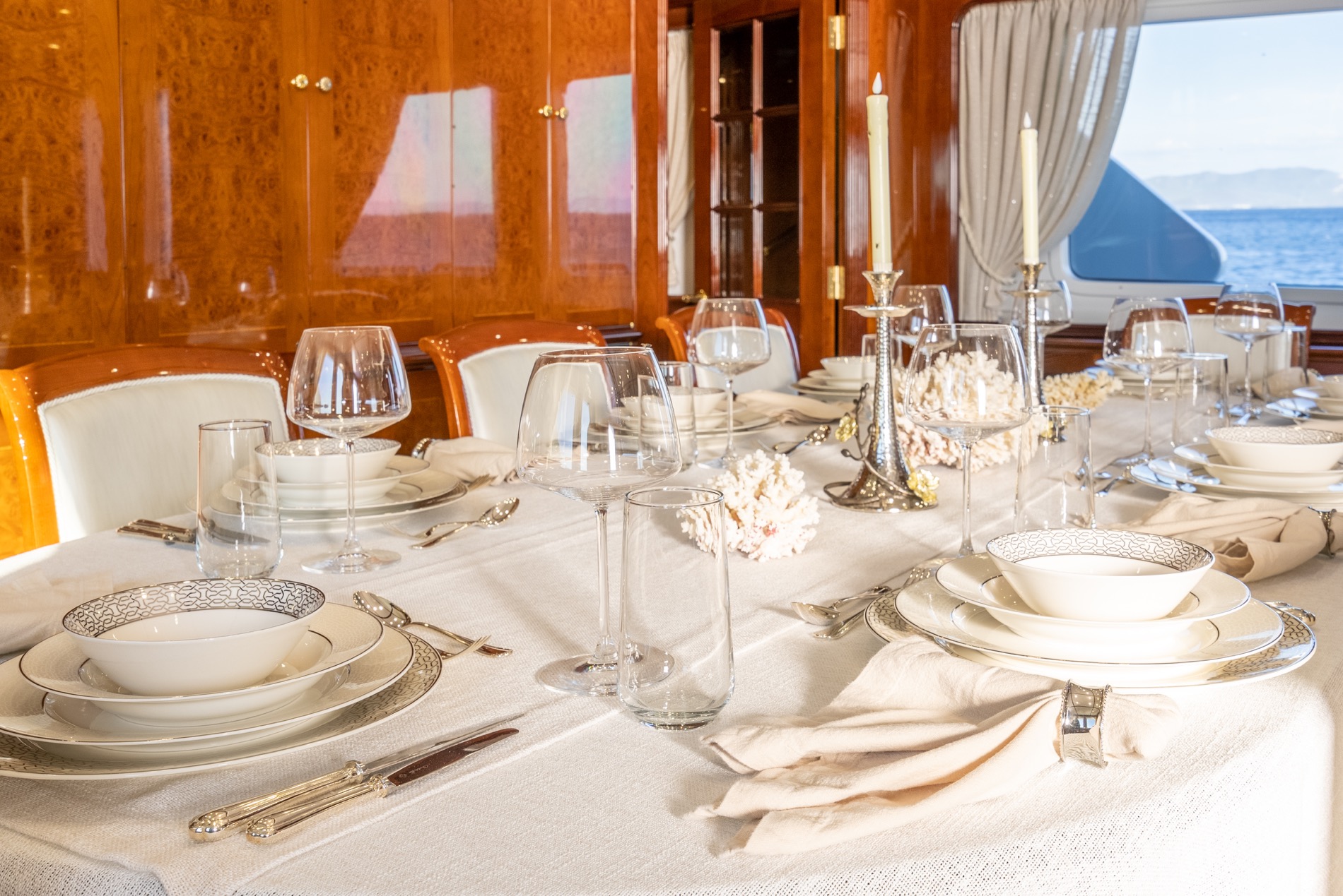 304 Main salon dining details.jpg