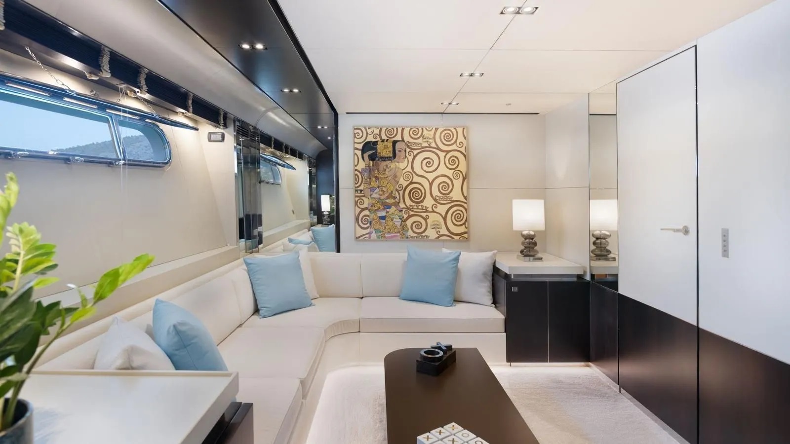 403 Master suite salon.jpg