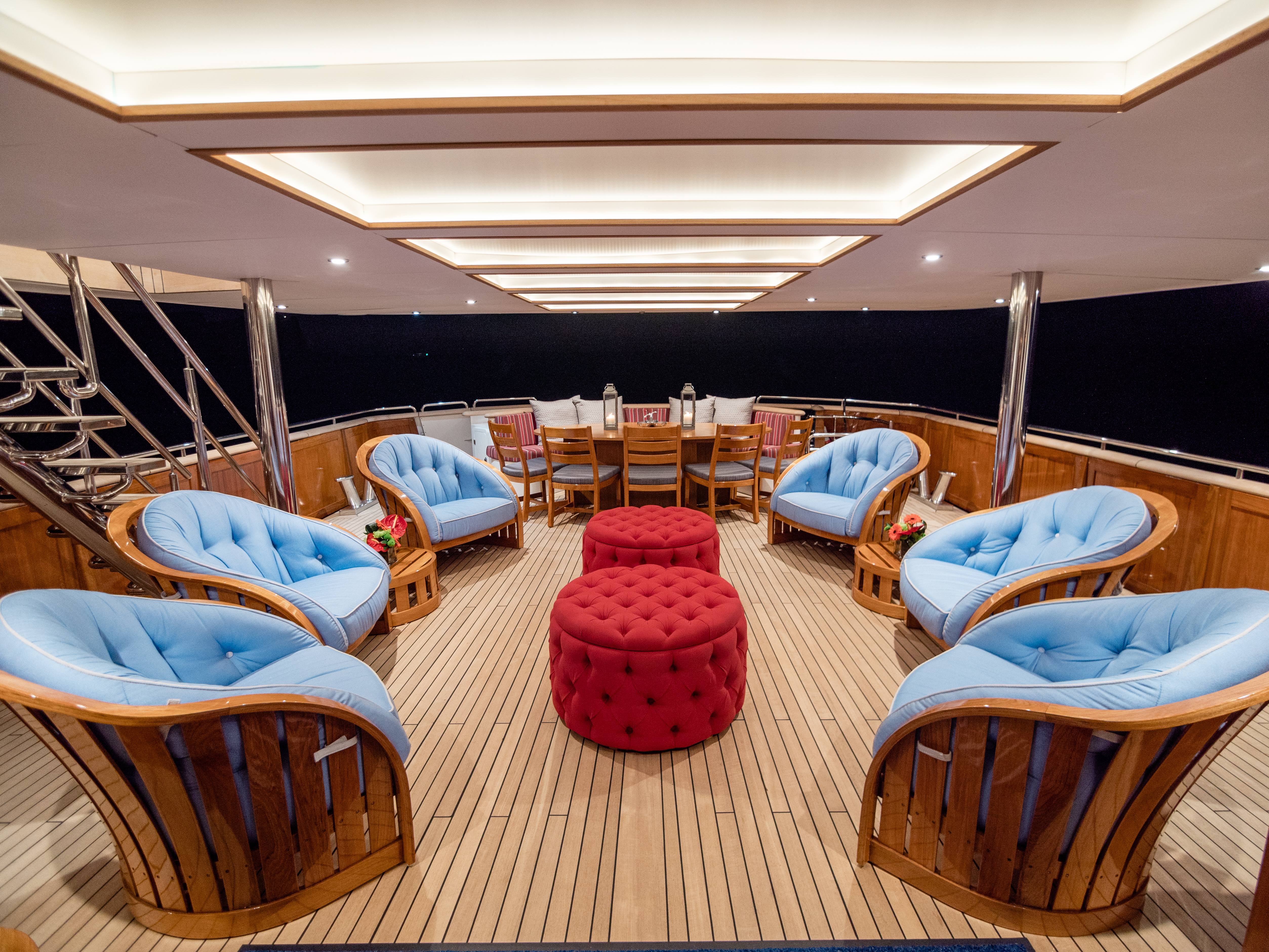 Aft deck seating.jpg