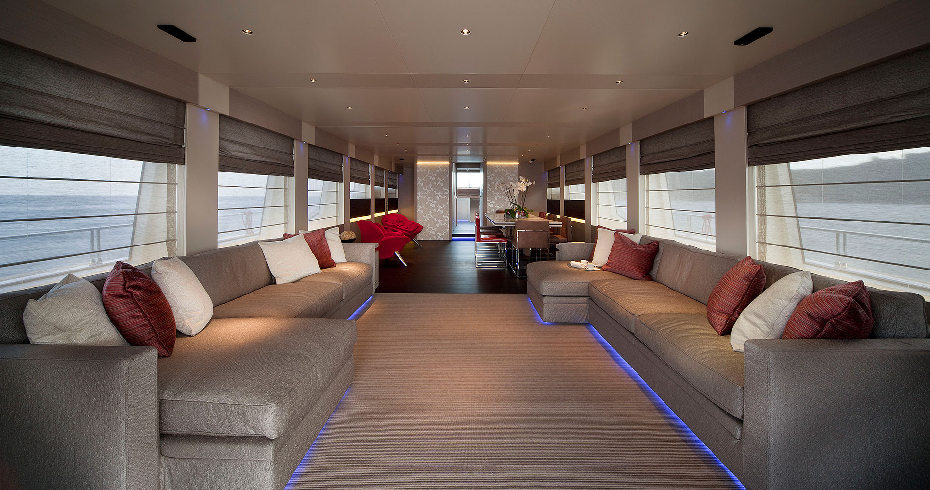 Ample space lounge.jpg