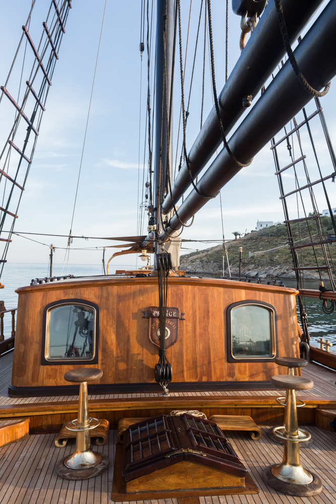 Deck detail.jpg