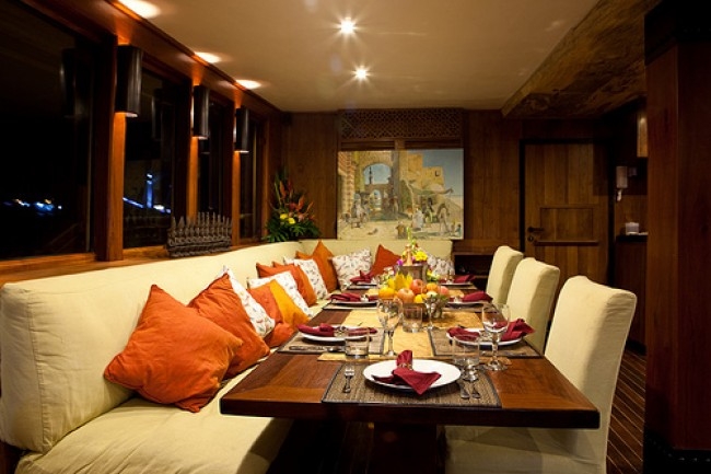 Dining Table 5.jpg
