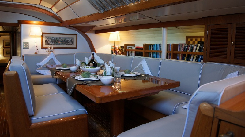 Dining area   00003.jpg