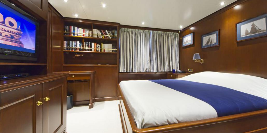 Double guest cabin  00002.jpg