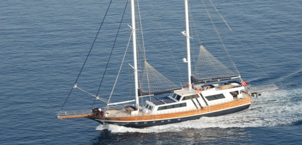 ESMA-SULTAN-main-profile-1.jpg