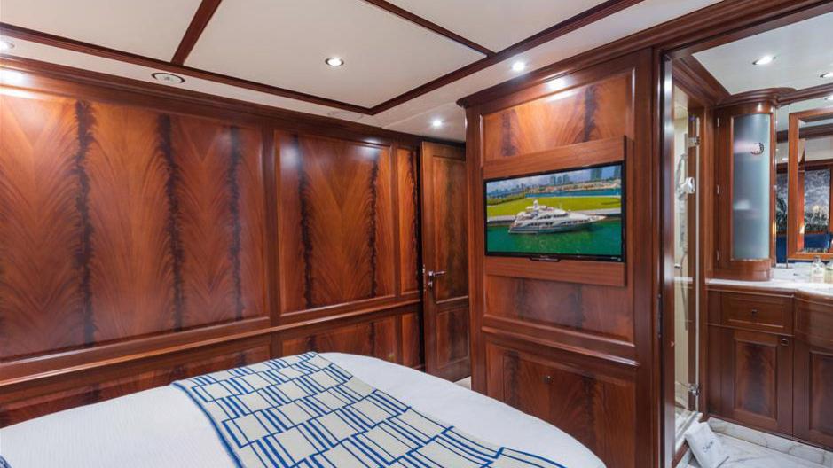 Guest Cabin 3984.jpg