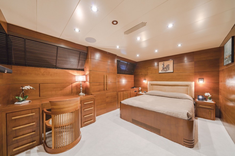 Guest cabin  1.jpg