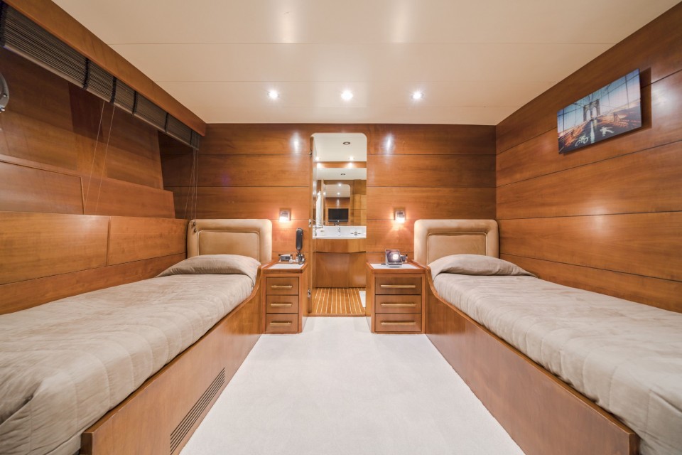 Guest cabin  7.jpg