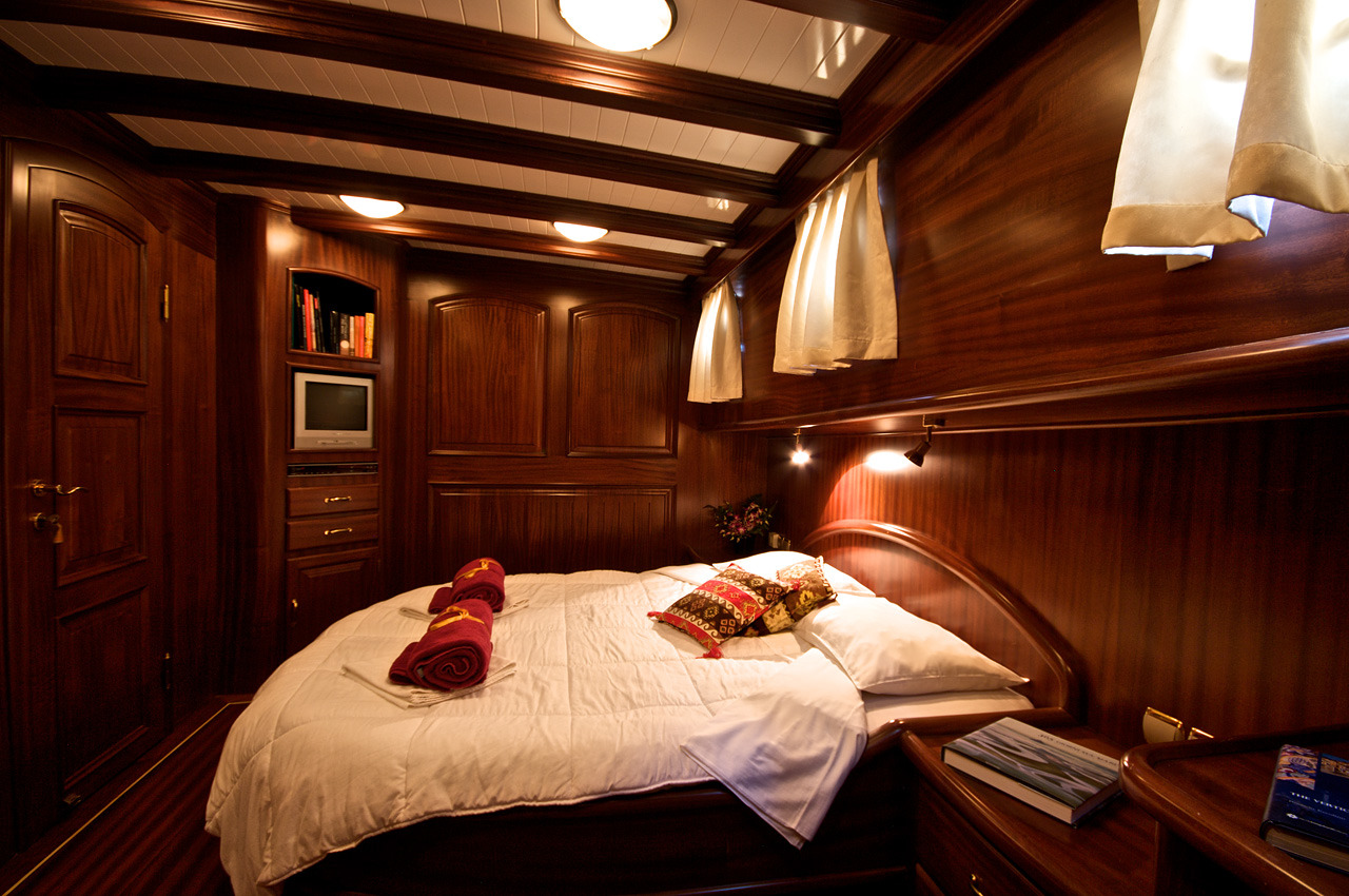 Guest double cabin.jpg