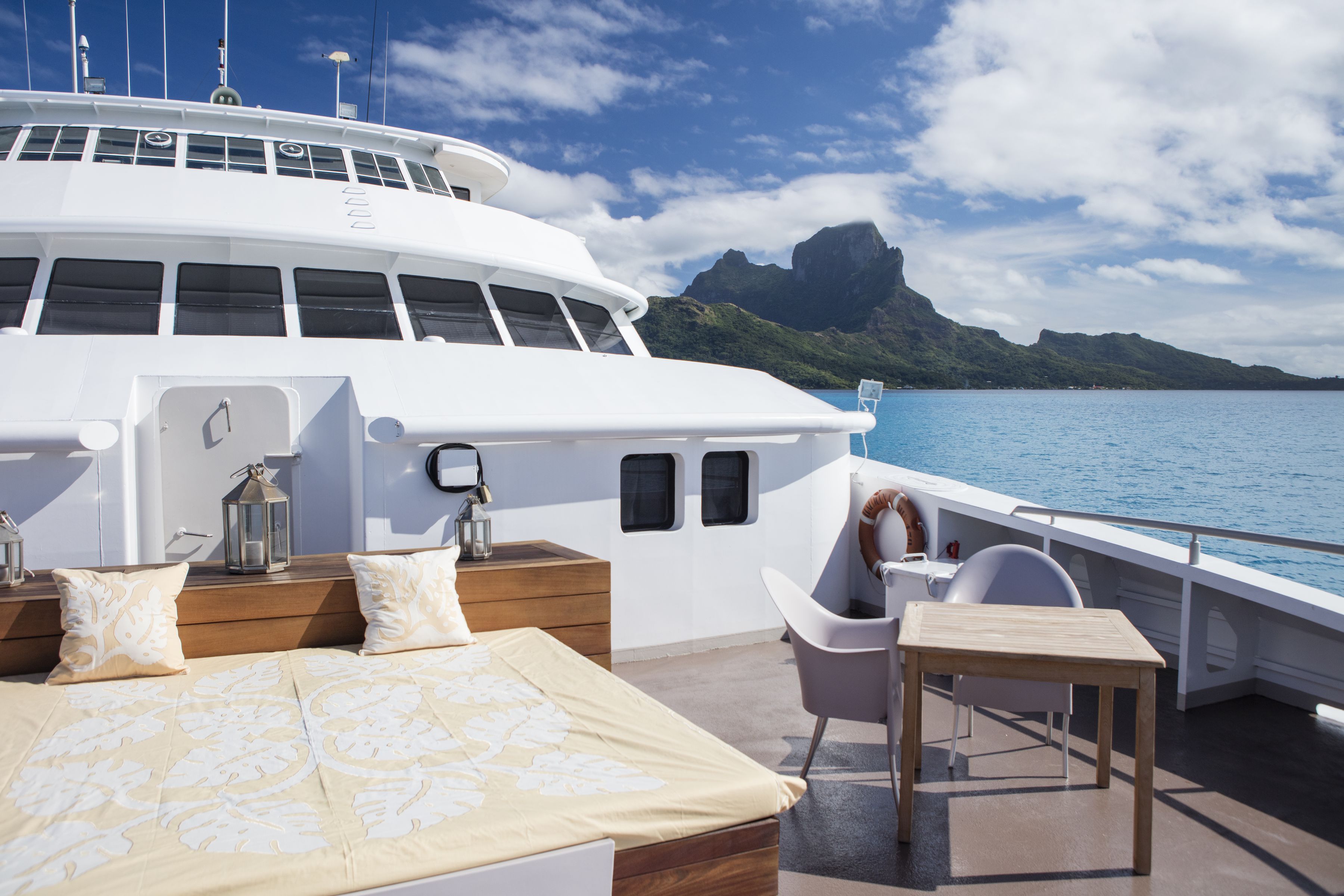Haumana - Sun deck © Gregoire Le Bacon.jpg