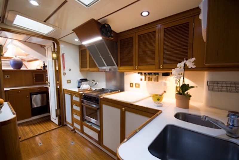 Kitchen 00001.jpg