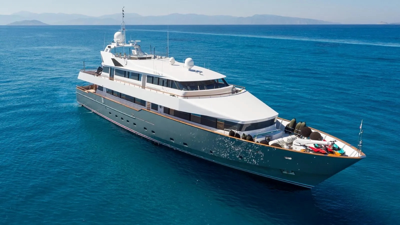 Luxury Superyacht BELLA STELLA.jpg
