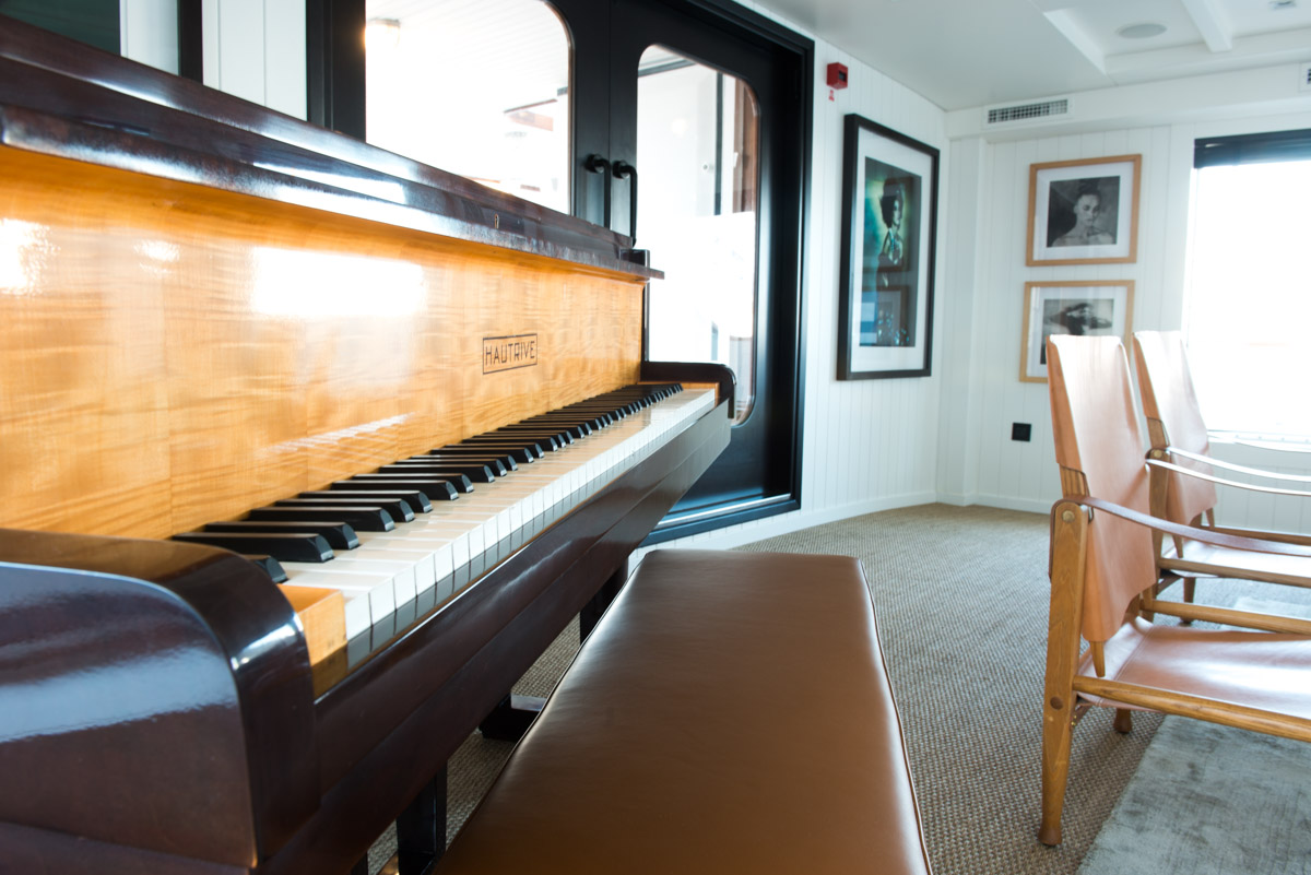 MENORCA interior with a piano  - Photo credit Mare e Terra.jpg