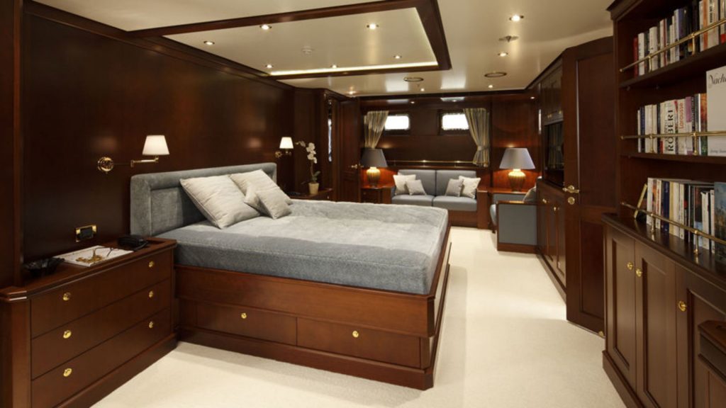 Master cabin 00002.jpg