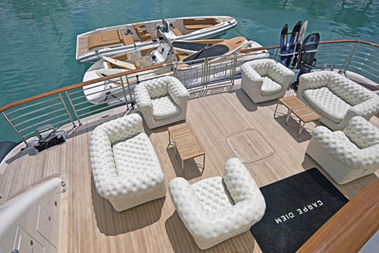 Outdoor seating 00001.jpg