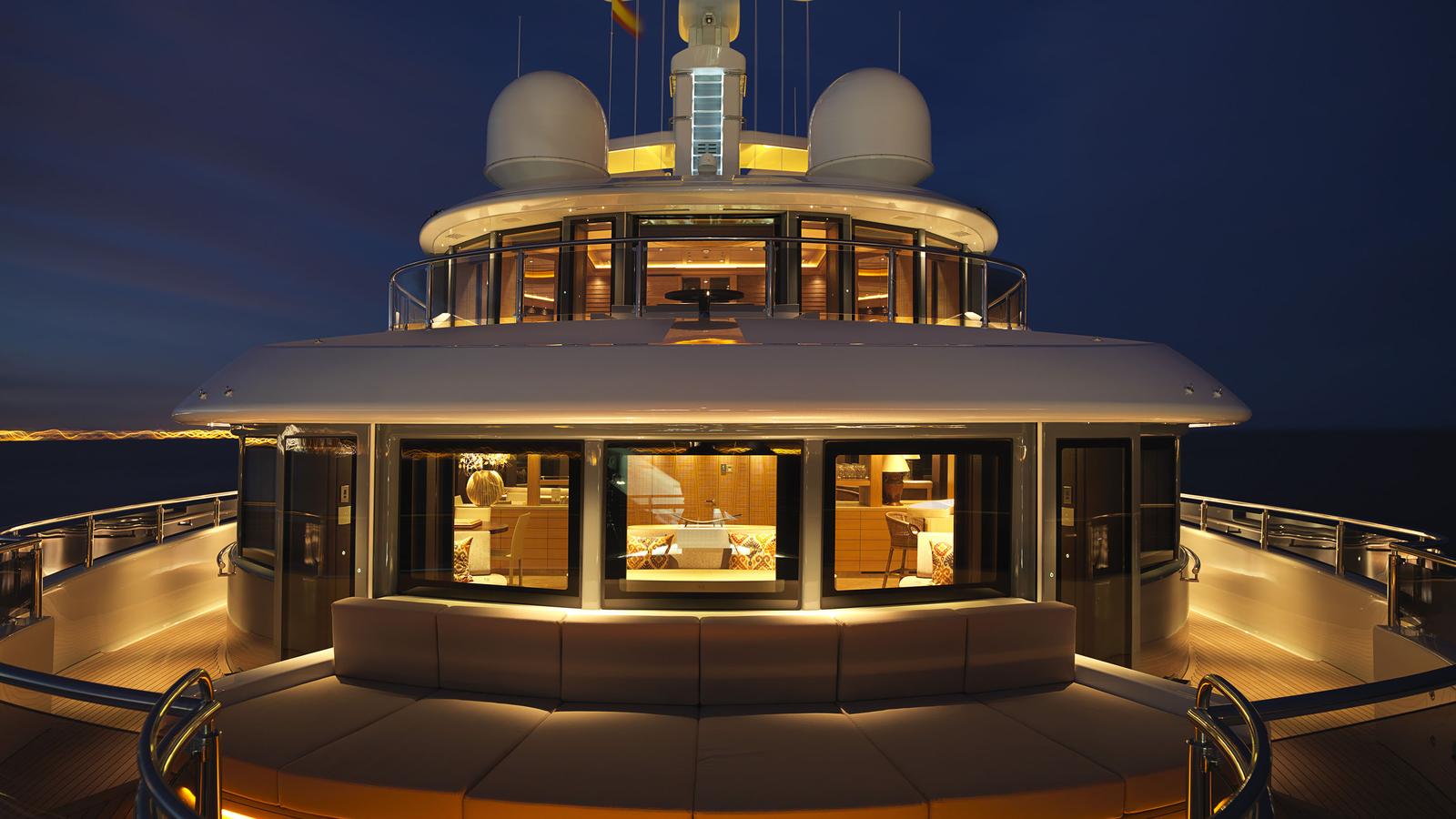 Outdoor seating area and view on interior.jpg