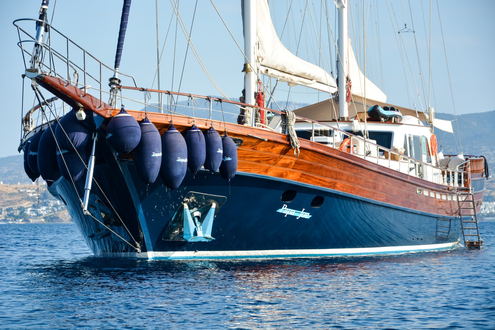 PAPA JOE yacht.jpg