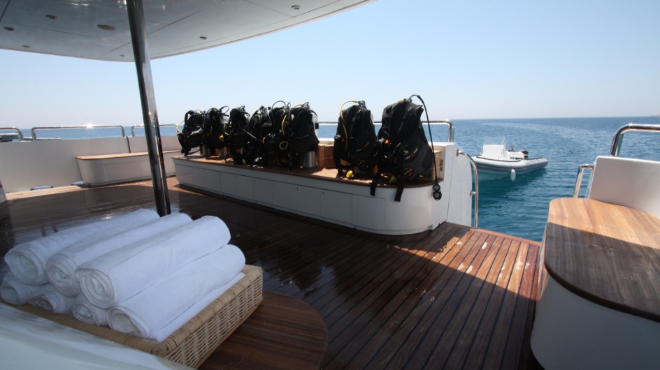 Scuba Deck00002.jpg
