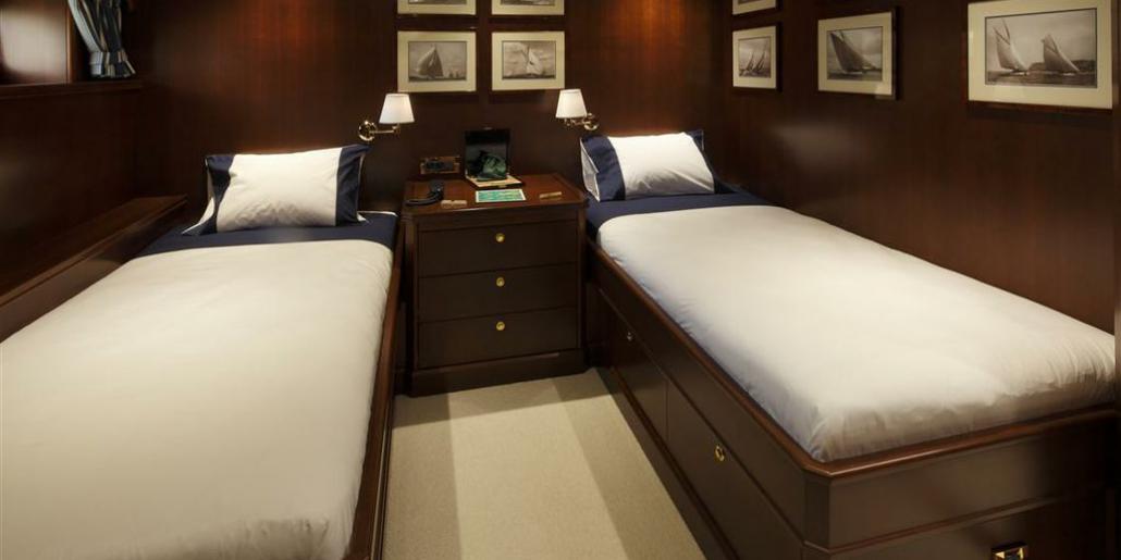 Twin cabin  00001.jpg