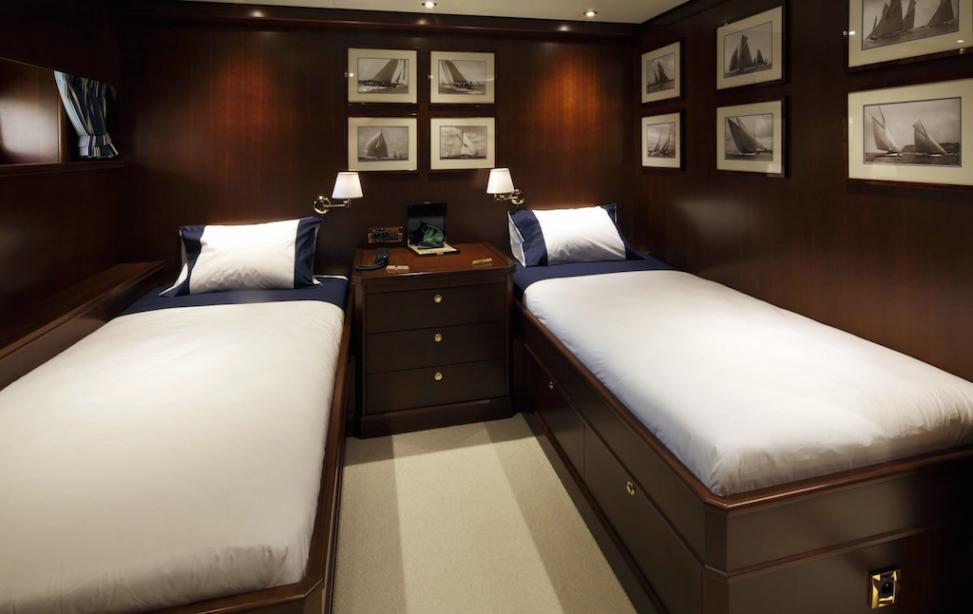 Twin cabin  00004.jpg