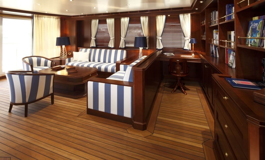 UpperDeck061.jpg