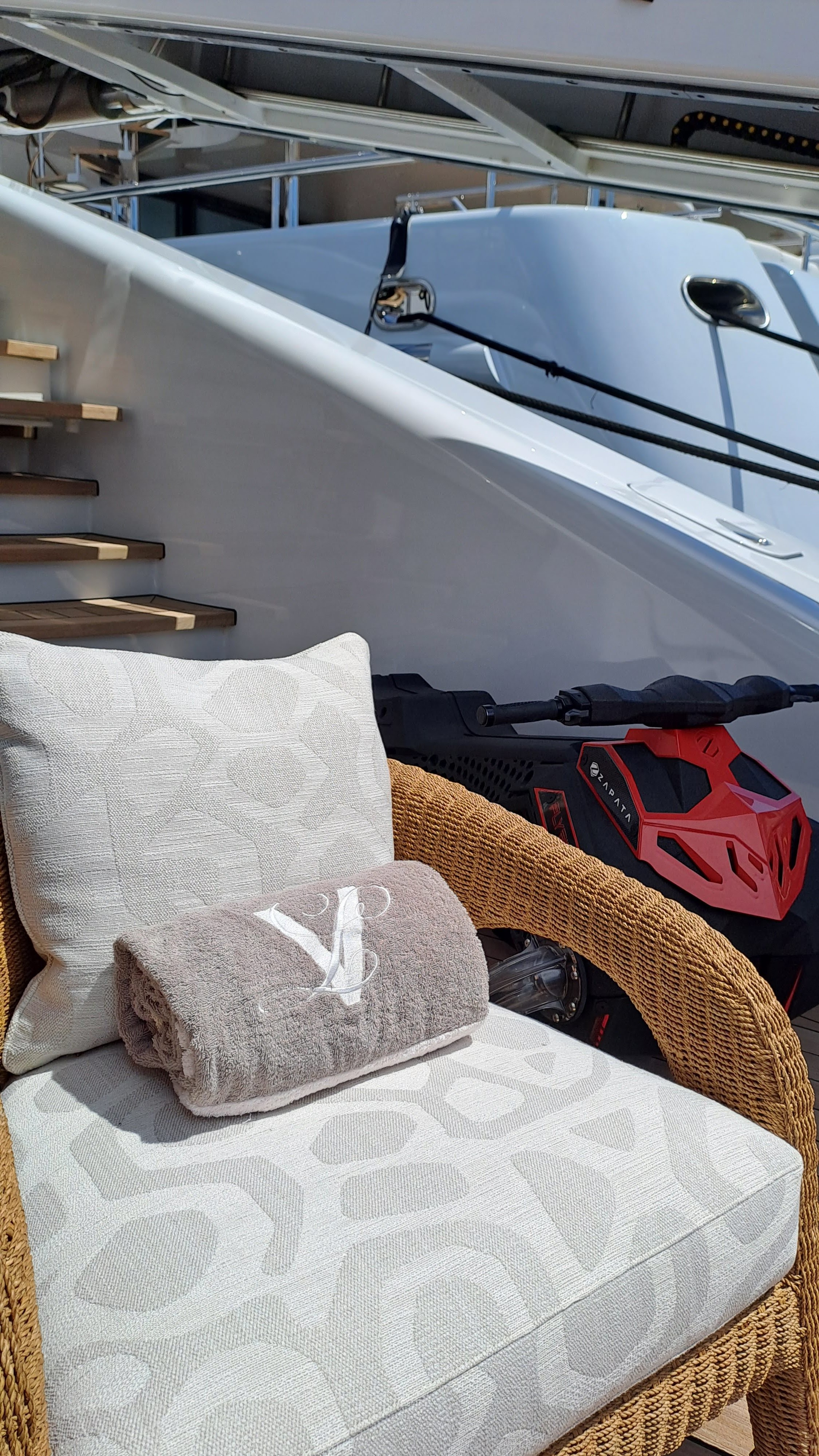 detail beach club.jpg