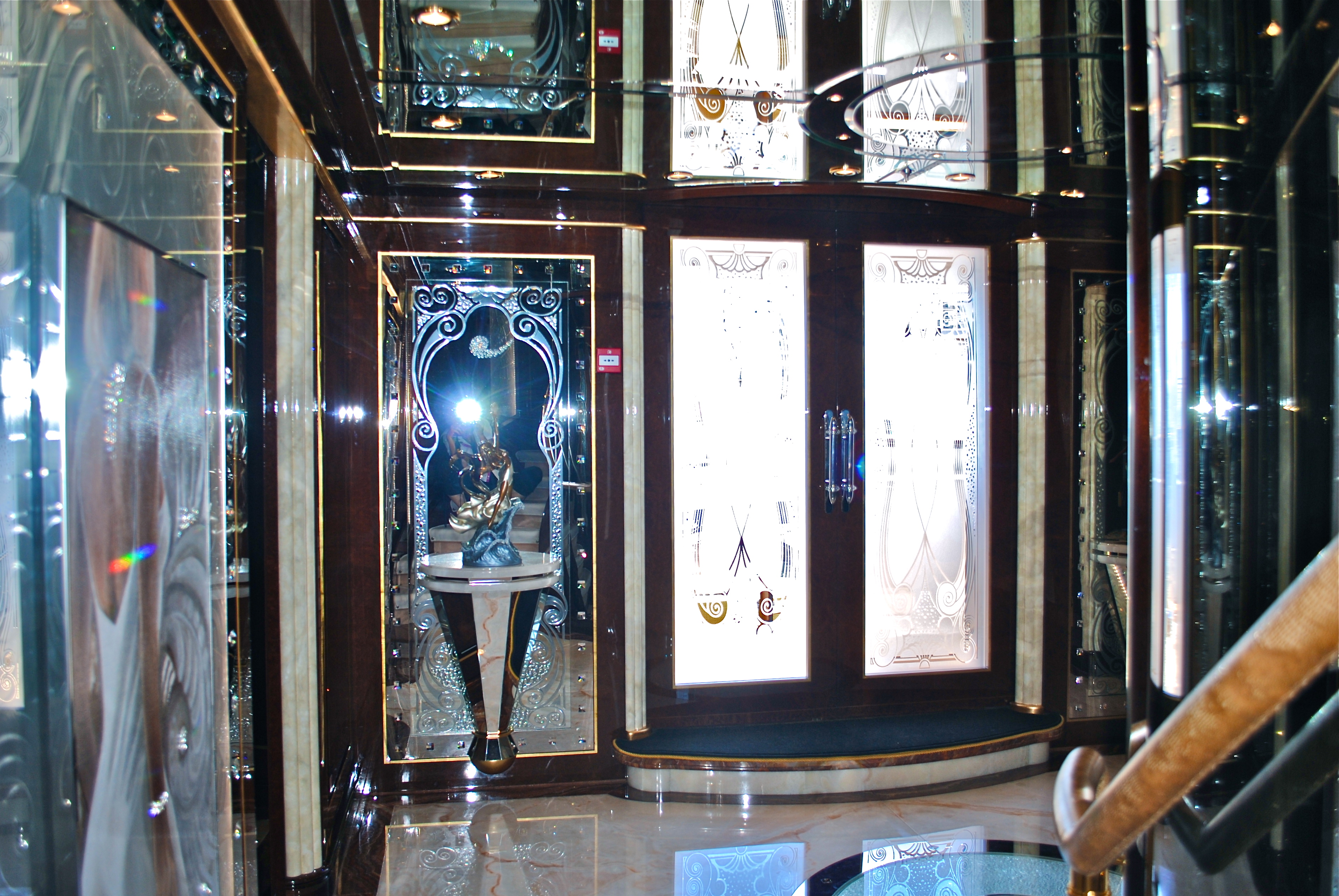 foyer.jpg