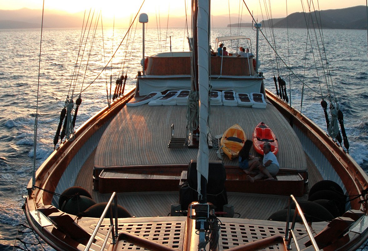 looking-aft.jpg