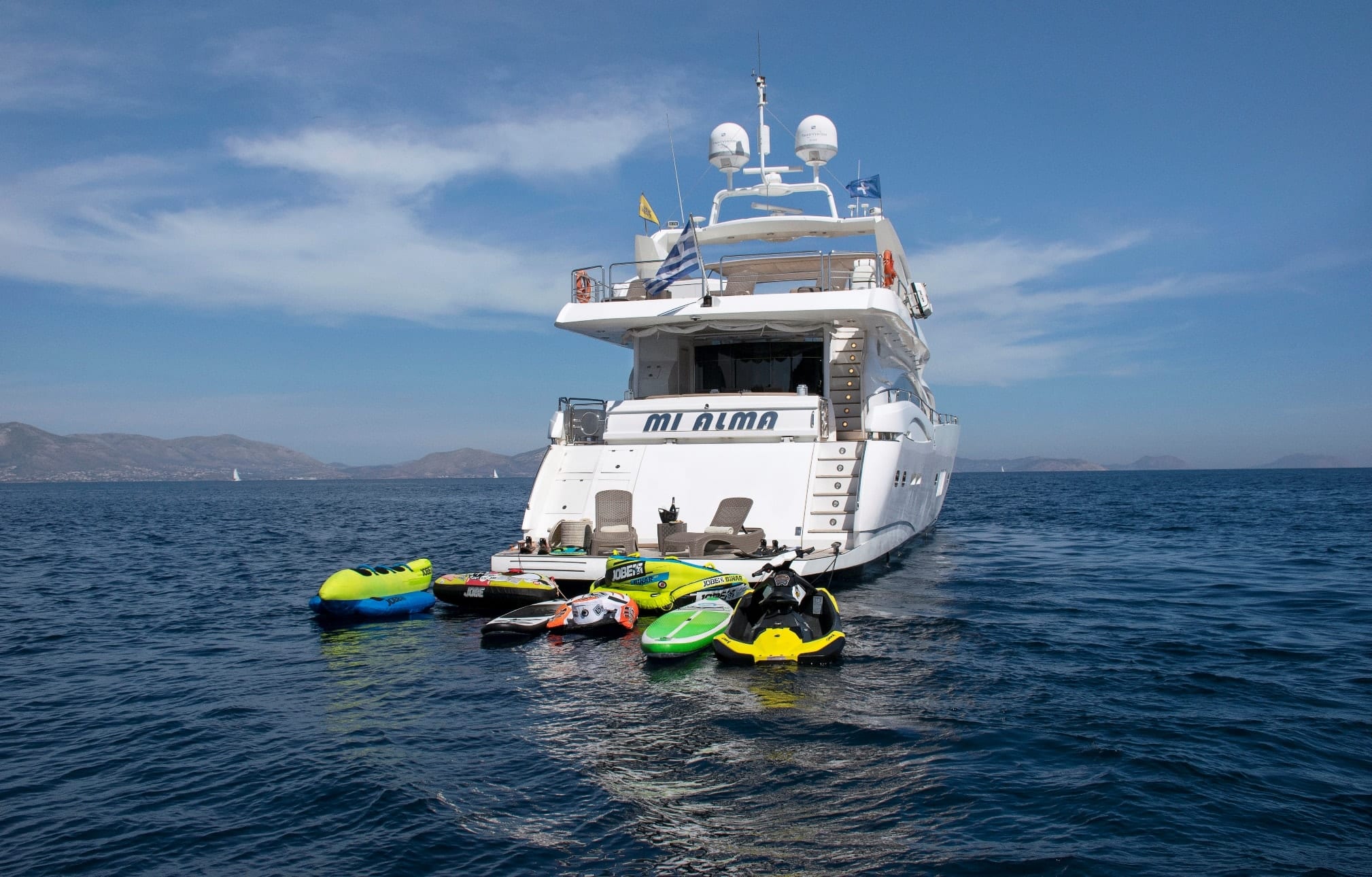 motor yacht MI ALMA36.jpg