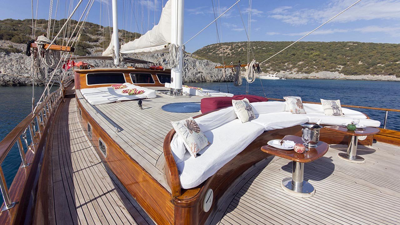 on deck seating.jpg