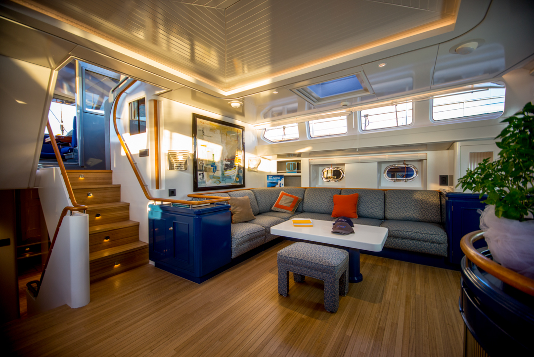 saloon with large sofa.jpg