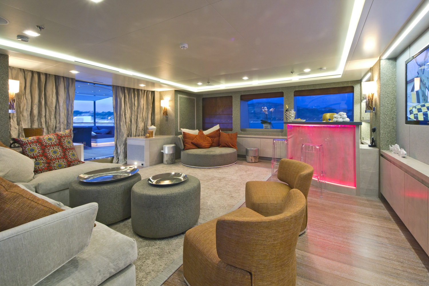 yacht-liberty-ypi-interior-3.jpg