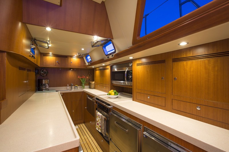 [21m-Yacht-DESTINY]-7889-72.jpg