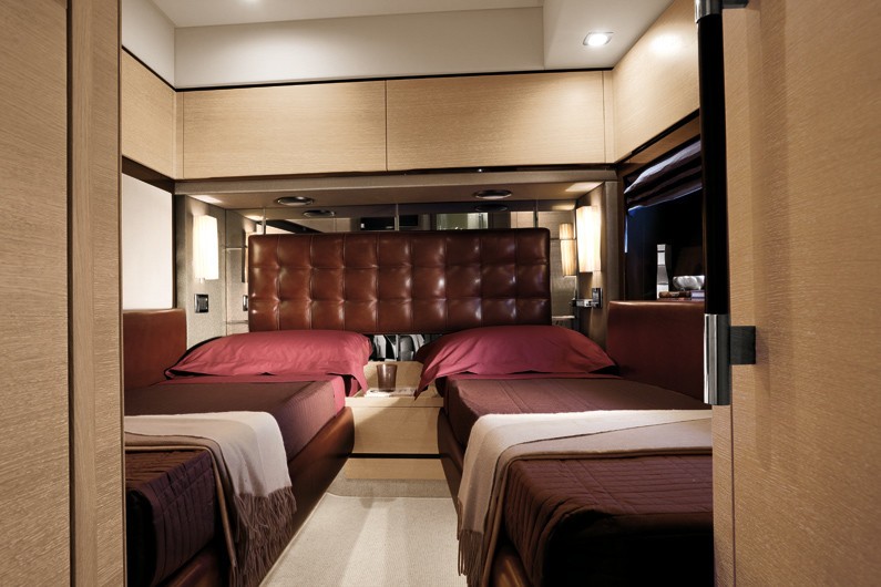 Azimut Interior Design
