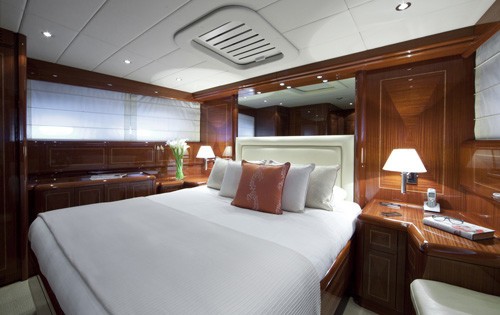 [22m-Yacht-OUTSIDE-EDGE-IV]-7645-105.jpg