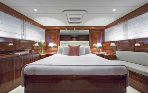 [22m-Yacht-OUTSIDE-EDGE-IV]-7645-24.jpg