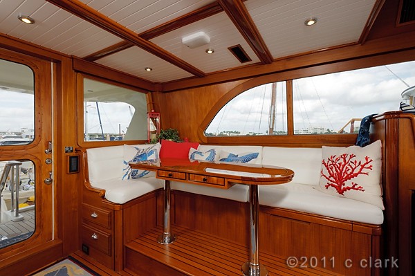 [25m-Yacht-EXCELLENCE]-7996-93.jpg
