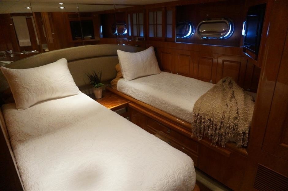 [25m-Yacht-PRIMETIME]-7732-49.jpg