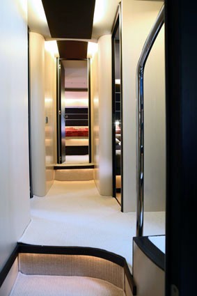 [26m-Yacht-RENA-N]-7450-148.jpg