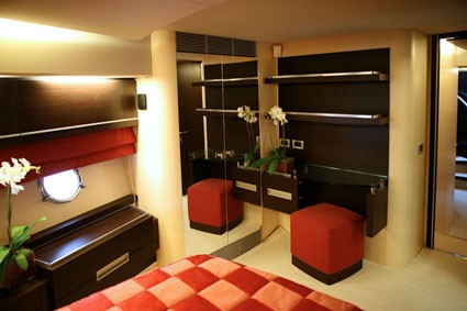 [26m-Yacht-RENA-N]-7450-168.jpg