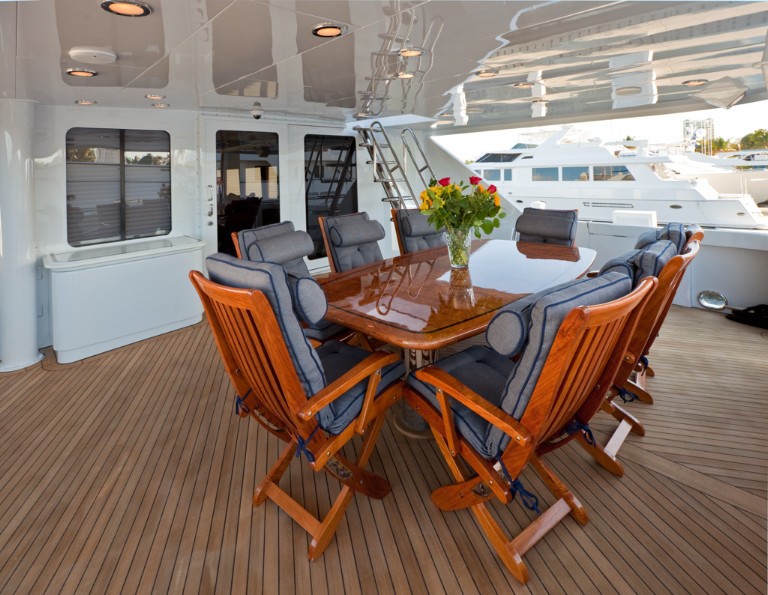 [30m-Yacht-SUNDAY-MONEY]-7590-82.jpg
