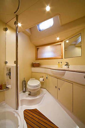 [34m-Yacht-BILLY-BUDD-2]-7479-208.jpg