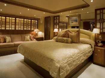 [34m-Yacht-SHARON-LEE]-7242-113.jpg