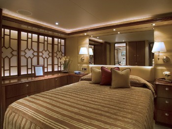 [34m-Yacht-SHARON-LEE]-7242-28.jpg