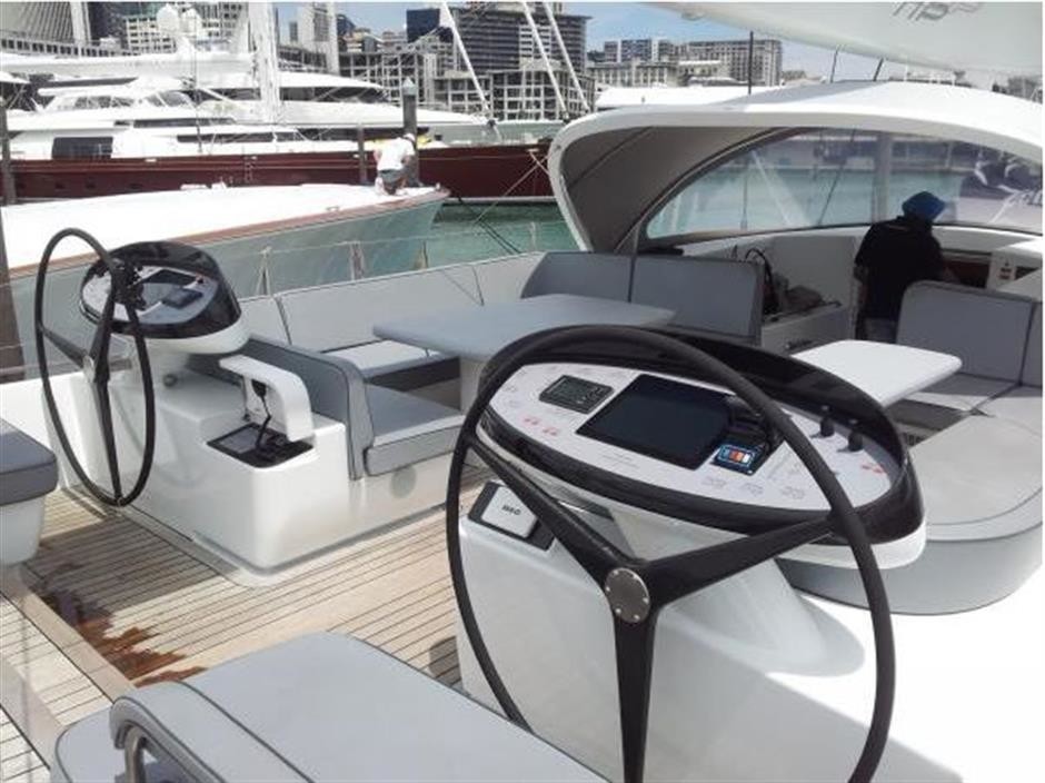 [34m-Yacht-SILVERTIP]-7811-98.jpg