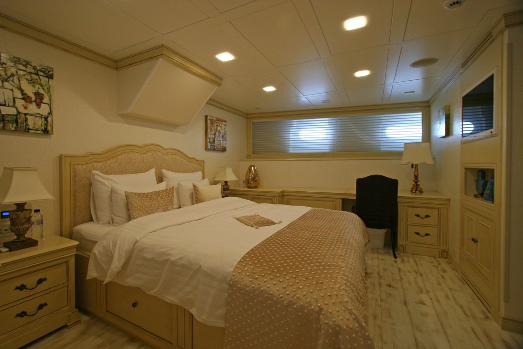 [35m-Yacht-MAMPAMPM]-7213-50.jpg