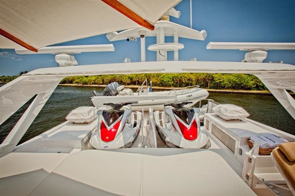 [35m-Yacht-TRUE-BLUE]-7050-162.jpg