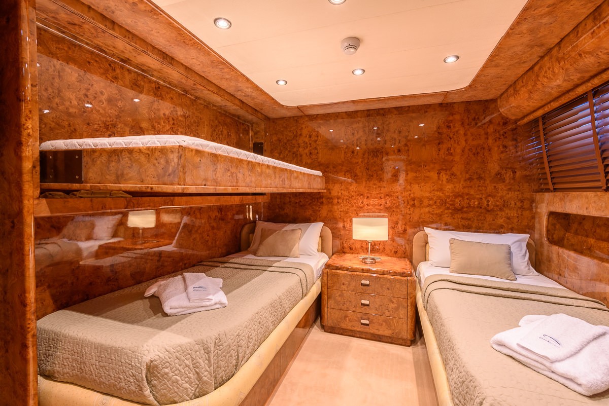 [38m-Yacht-OCEAN-GLASS]-7977-160.jpg