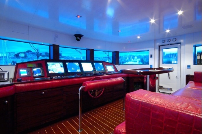 [42m-Yacht-OXYGEN]-7042-175.jpg